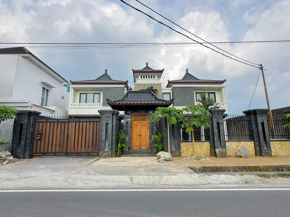 Kostel - Godean, Sleman